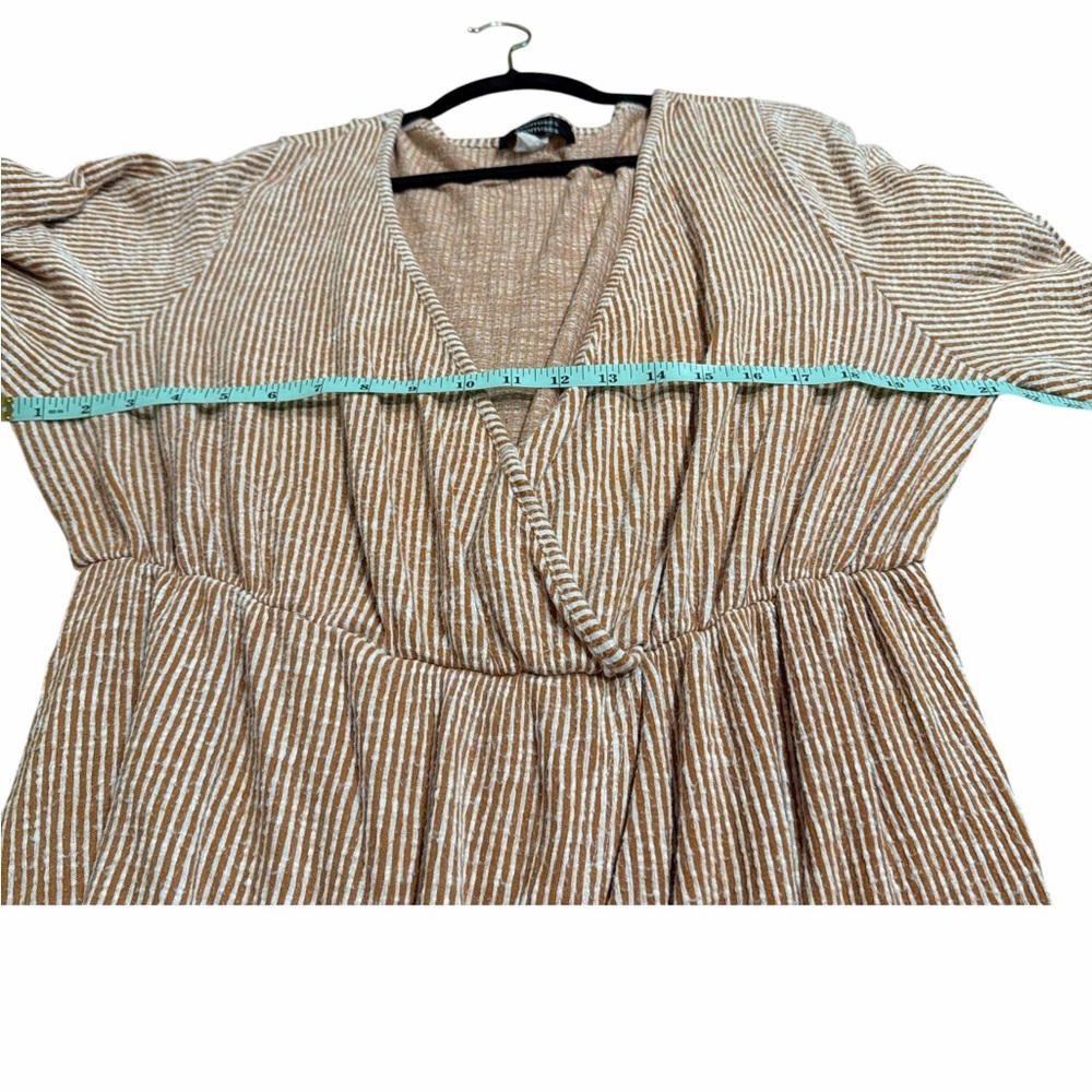 Elegant Striped Tan Blouse - Picture 4 of 5